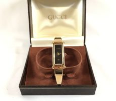 【グッチ】バングルウォッチ
