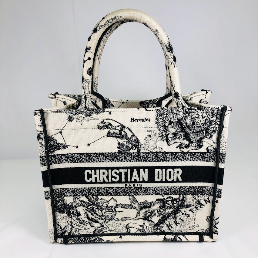 ディオール Dior ブックトート 正面
