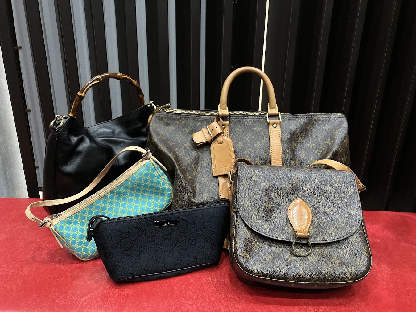 【ブランドバッグ買取強化中】ヴィトン セリーヌ グッチバッグ まねきやルララこうほく店