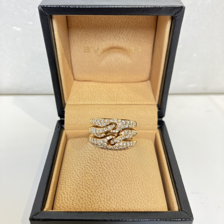 ブルガリ ダイヤリング 阪急三番街店