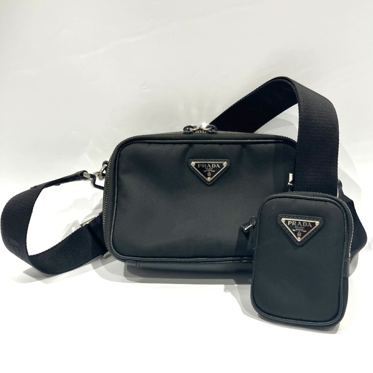 プラダ Re-Nylon × サフィアーノレザー ショルダーバッグ