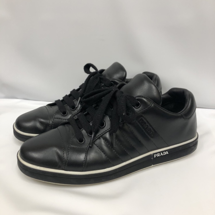 プラダ スニーカー 買取 京都 四条 ブランド アパレル