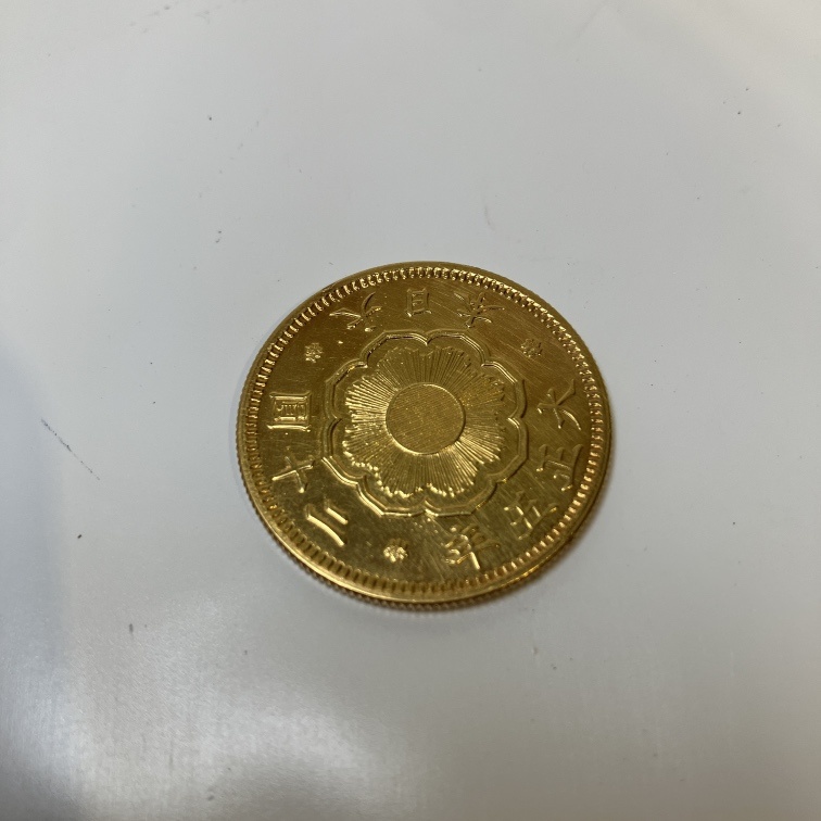 新二十圓金貨