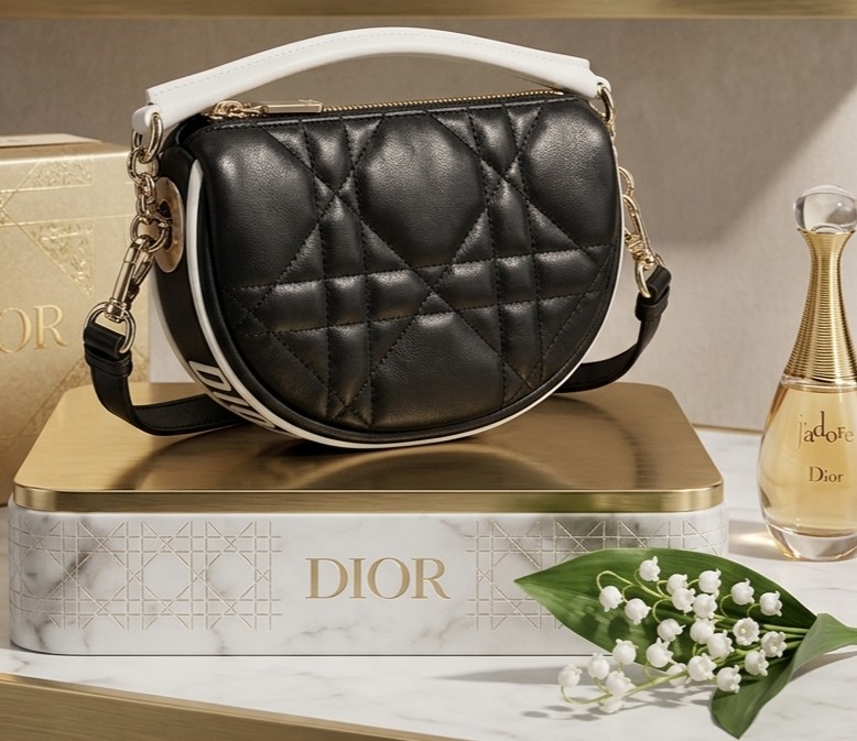 Dior ディオール ショルダー Dior Vibe ディオール ヴァイブ ホーボーバッグ 買取 【まねきや銀座本店】