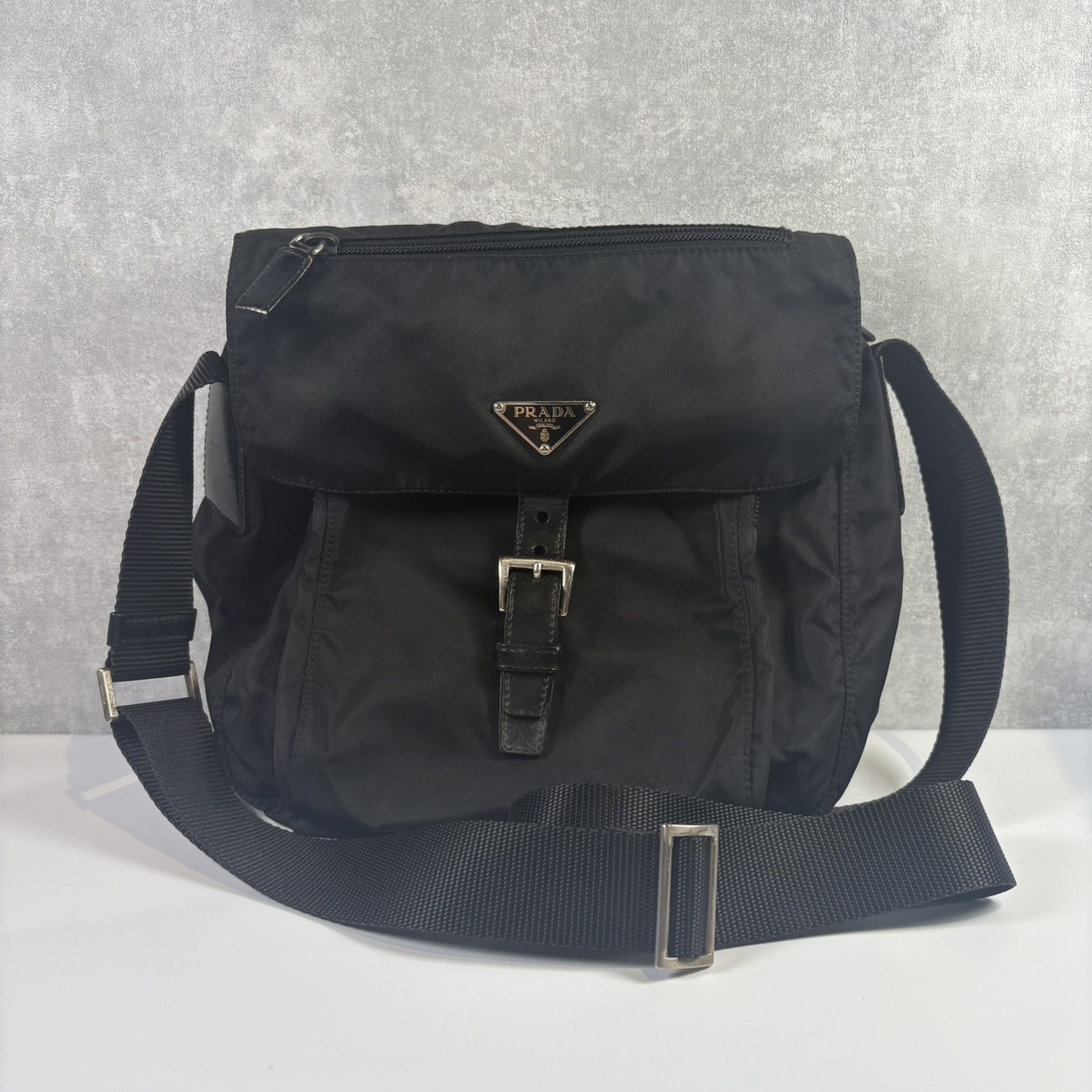 プラダ ナイロンショルダーバッグ 買取 あべの