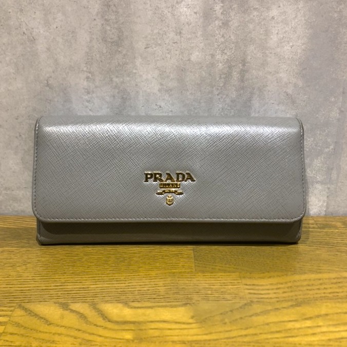 プラダ サフィアーノレザー 長財布 買取 梅田本店